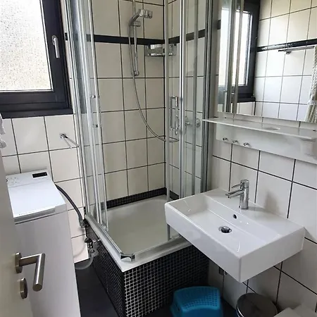 Nurdachhaus Karin Holiday home Butjadingen